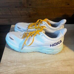 Hoka Clifton 8